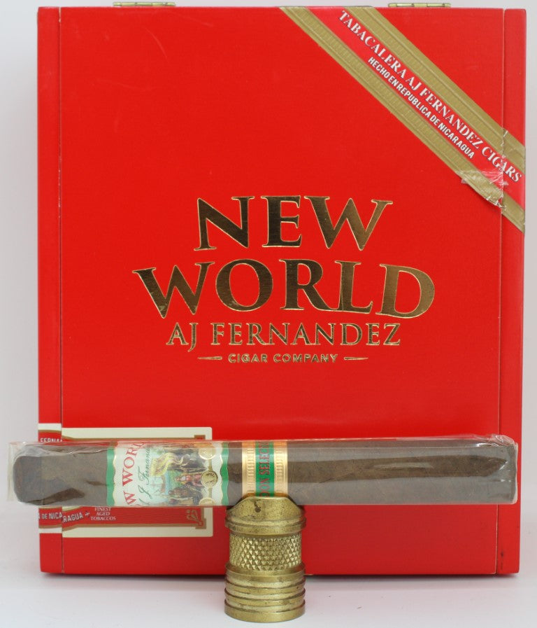 AJ Fernandez New World Oscuro Toro